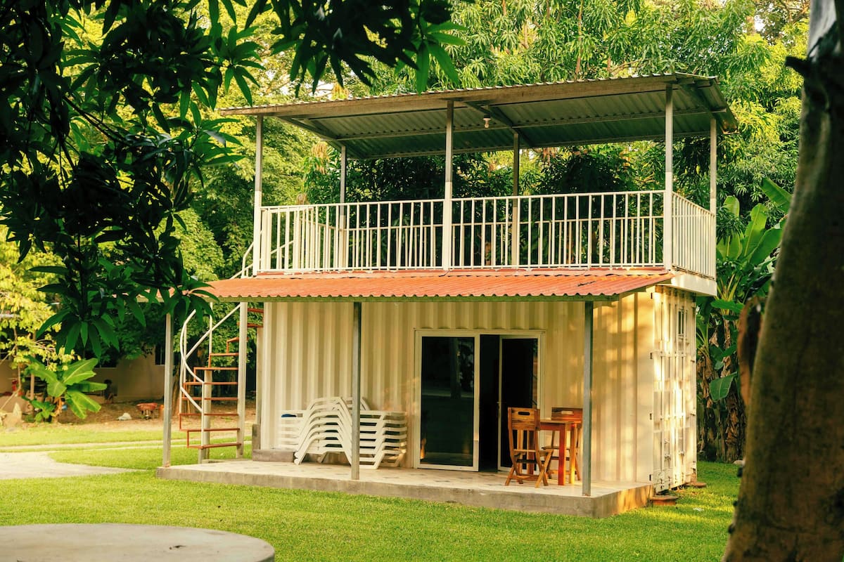 Skrivebord og wi-fi (inkludert)