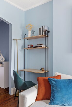 Smart TV - Cozy 1-bedroom apartment in Vibrant Brooklyn (brooklyn)