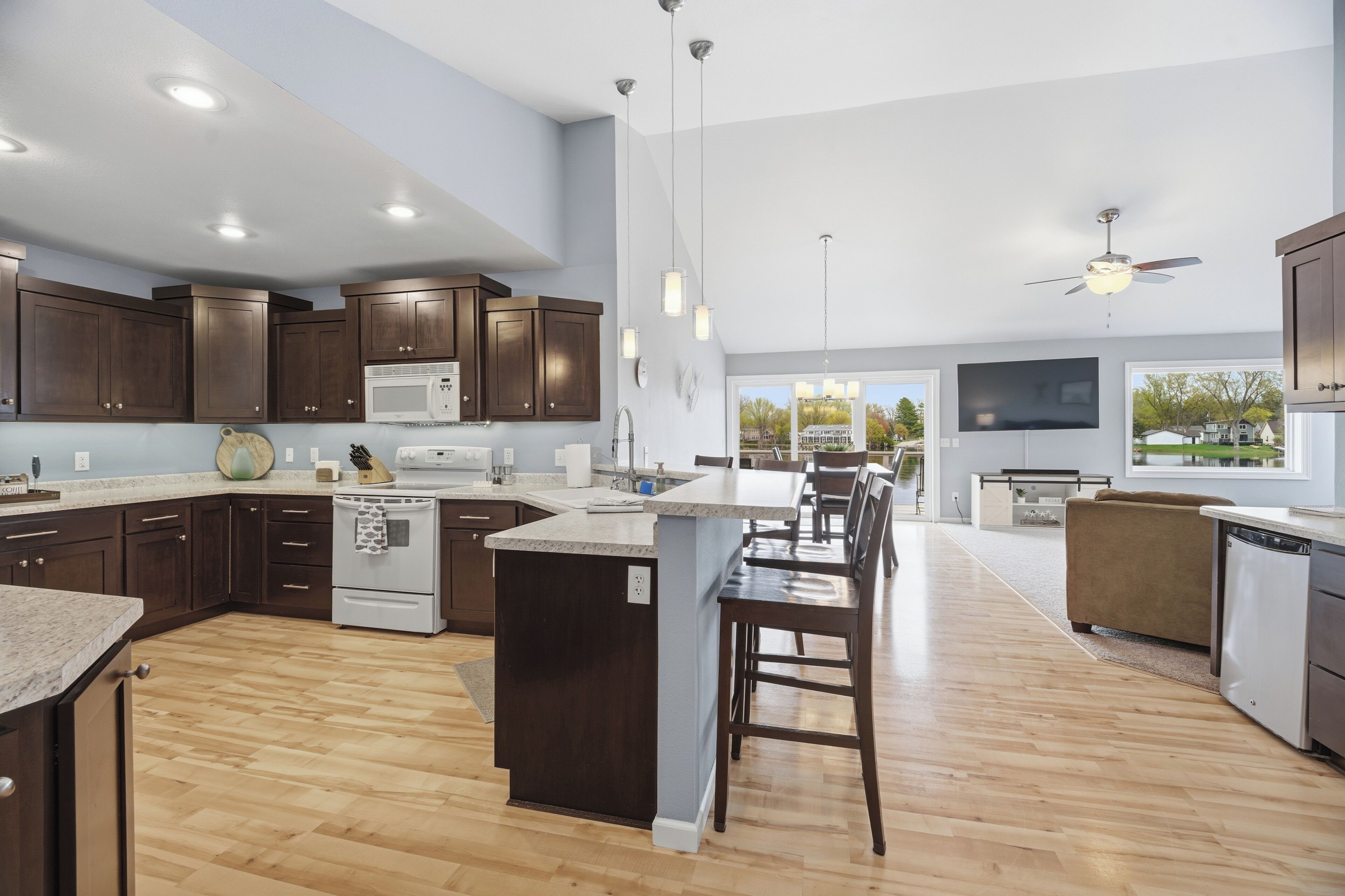 Microwave, oven, stovetop, dishwasher