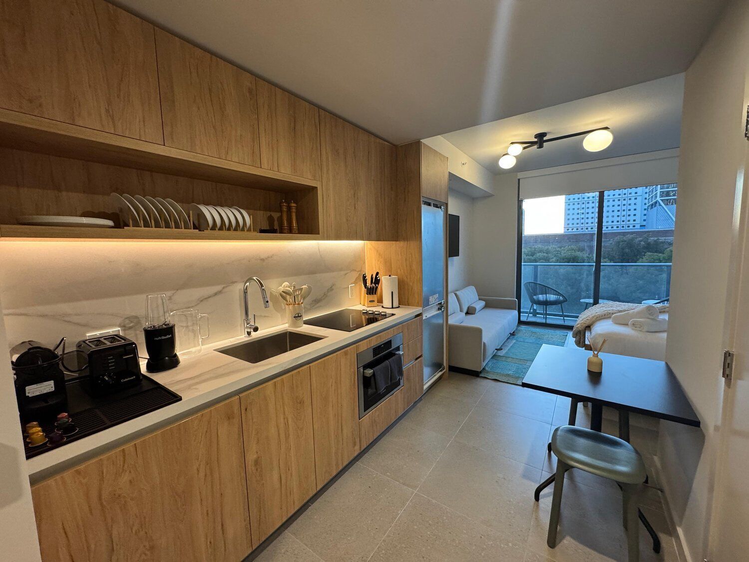 Studio, City View | Private kitchen