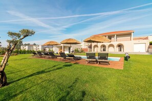 Property grounds - Solar dos Arcos – Heated Saltwater Pool & Tranquility (Porto)