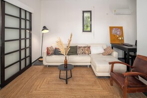 Living area - Nature & relaxation: T2 with swimming pool in Petit Canal (Petit-Canal)