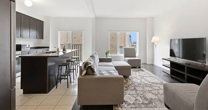 Airy Nest - 4 Beds, 2.5 Baths, 2 park