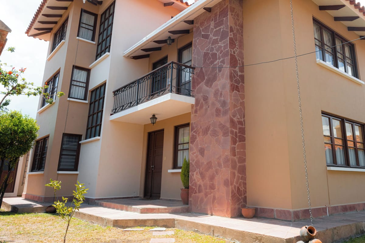 EntrĂ©e de lâhĂ©bergement