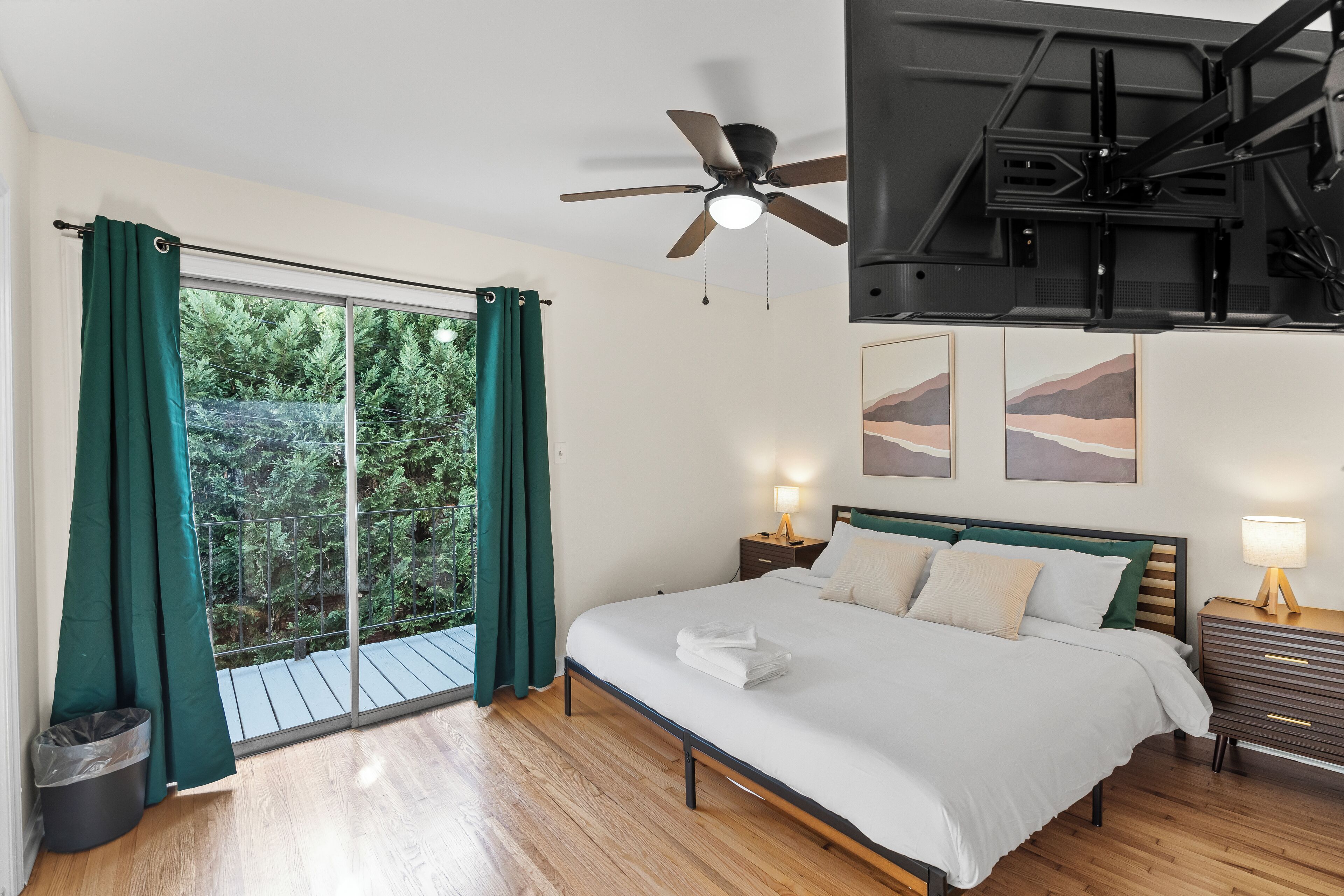 2 soverom, strykejern/-brett, wi-fi og sengetøy