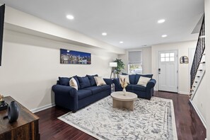 TV - Modern Townhome w/ Balcony • Walk to FUSE Stadium (Gastonia)