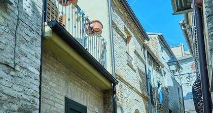 Casa Vicolo TerminIO / historic center / 15 minutes to the beach Adriatic Sea