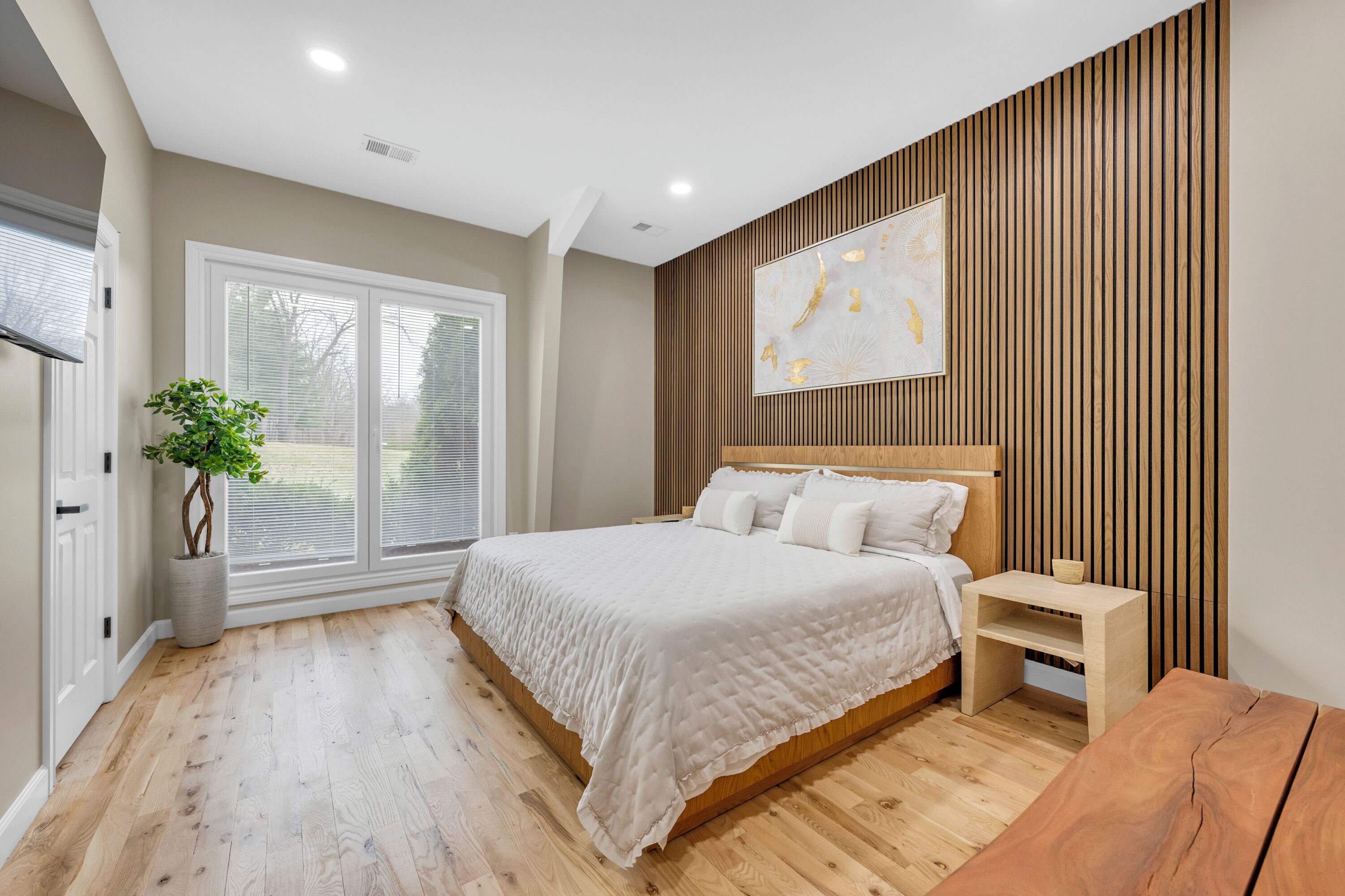 Fer et planche à repasser, accès Internet, draps fournis