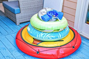 Property grounds - Spacious 5-bedroom house in McDonough with a pool 35 minutes from Atlanta. (McDonough)