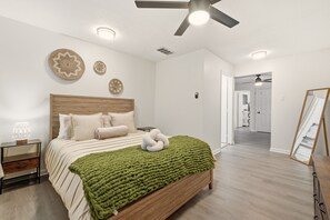 3 bedrooms, free WiFi, wheelchair access - Stylish 3BR, 2BA 8m Away Expo Hub, 12m from Down Town Louisville, 12M from Derby (Louisville)