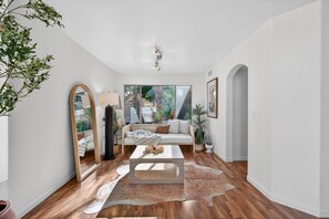 Interior - 4BR Launch Special: Pool, Billiards & Grill (Chandler)