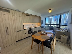Comfort Apartment, City View | Private kitchen | Toaster - Luxury City Views in Downtown Miami (Miami)