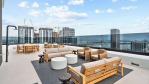 Unclassified image, 4 of 156, button - Downtown Building - Scenic waterfront walking (Miami)
