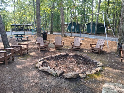 Tent Camp - Perfect campground just outside enchanting Dunlap for outdoor lovers
