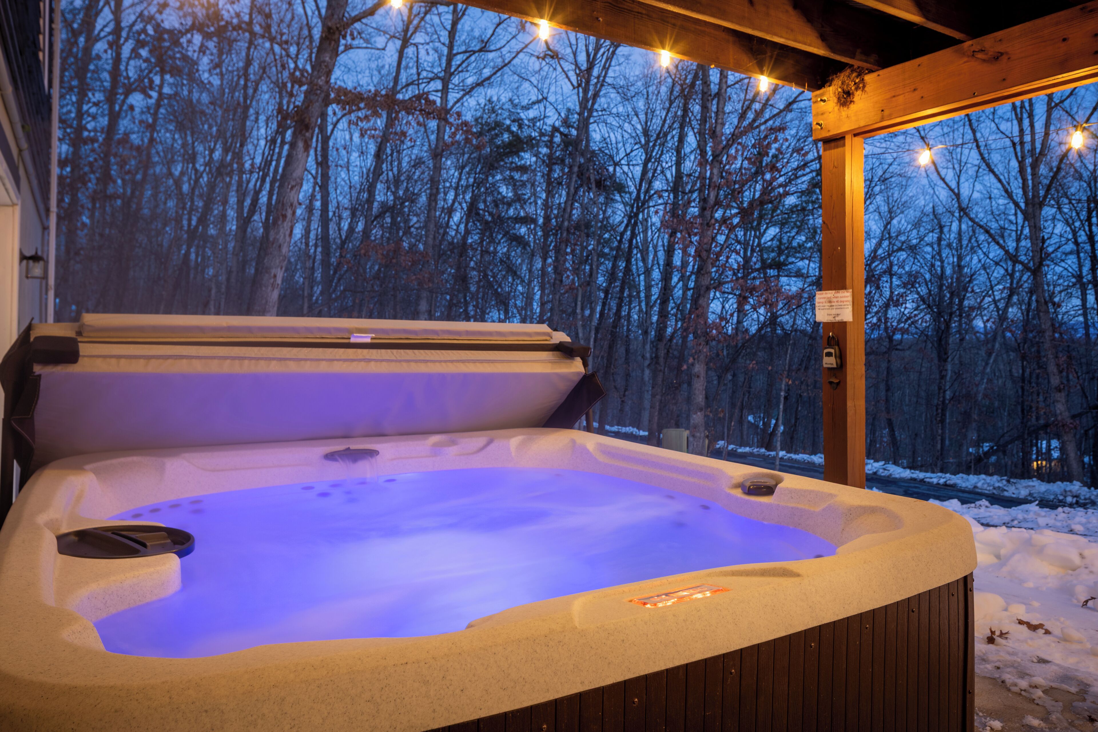 Bañera de hidromasaje exterior