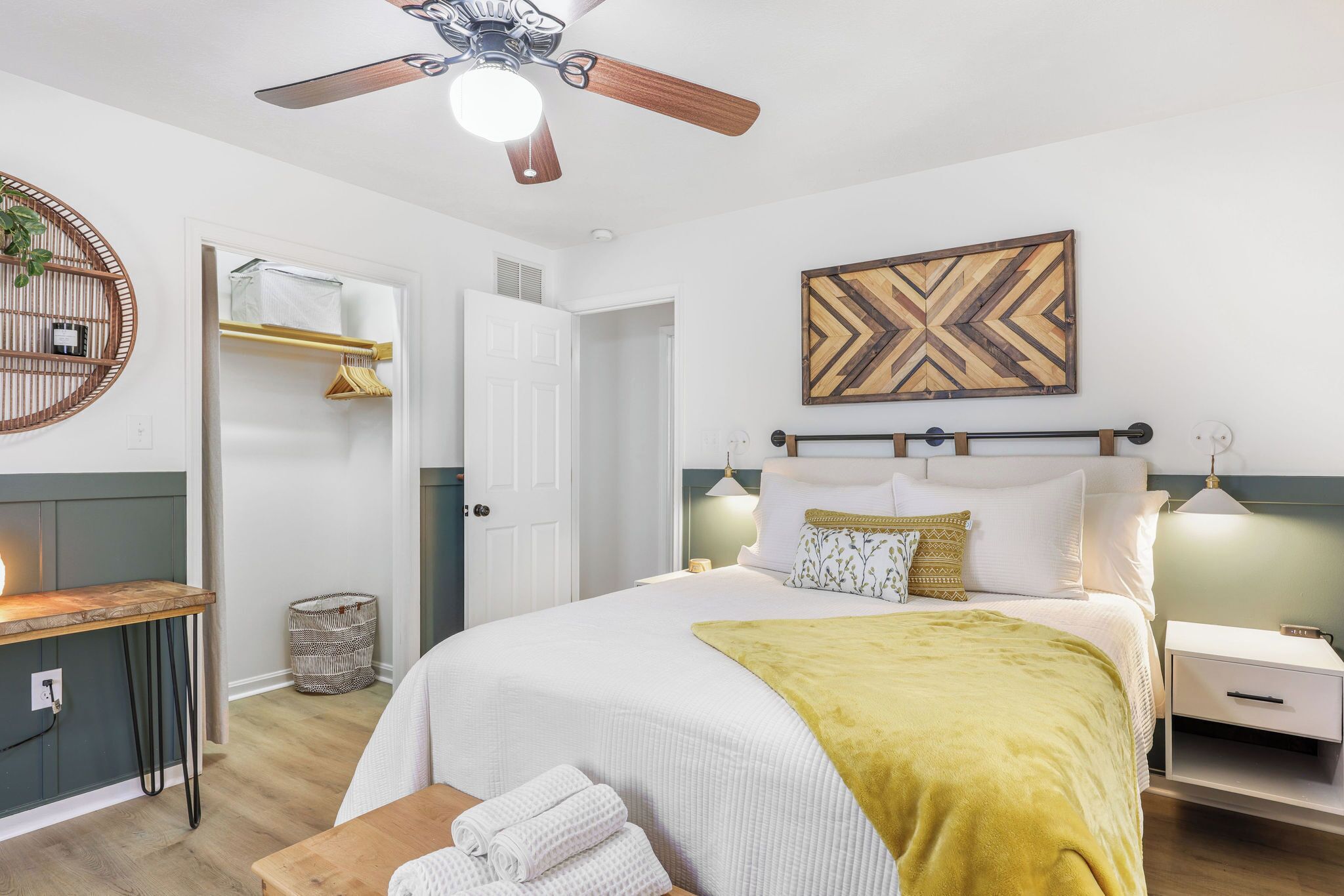 3 slaapkamers, een strijkplank/strijkijzer, wifi, beddengoed