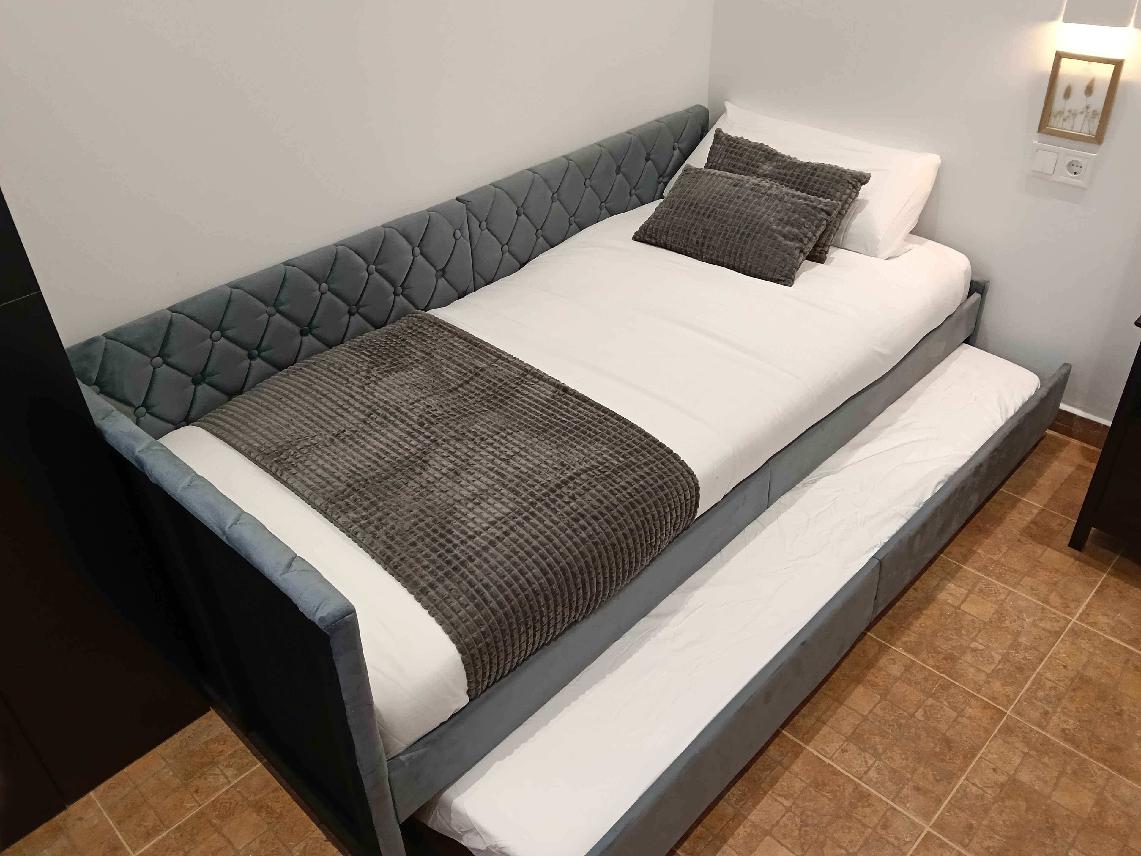 Appartamento Comfort, vista giardino | Una cassaforte in camera, tende oscuranti, ferro/asse da stiro