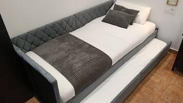 Comfort Apartment, Garden View | In-room safe, blackout curtains, iron/ironing board, free WiFi