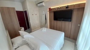 Basic Apartment - Fully Equipped Apartments 220 m From the Beach in Canasvieiras Rtys (Florianópolis)