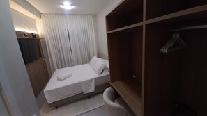 Basic Apartment | 1 bilik tidur, Wi-fi percuma 