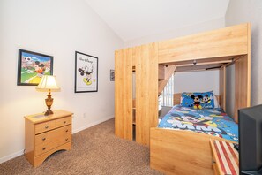 Iron/ironing board, WiFi, bed sheets - Perfect pool & spa villa near Disney World (Davenport)