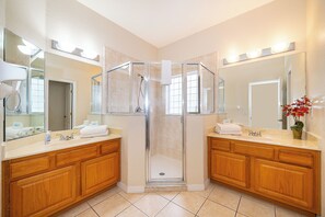 Hair dryer, towels - Perfect pool & spa villa near Disney World (Davenport)