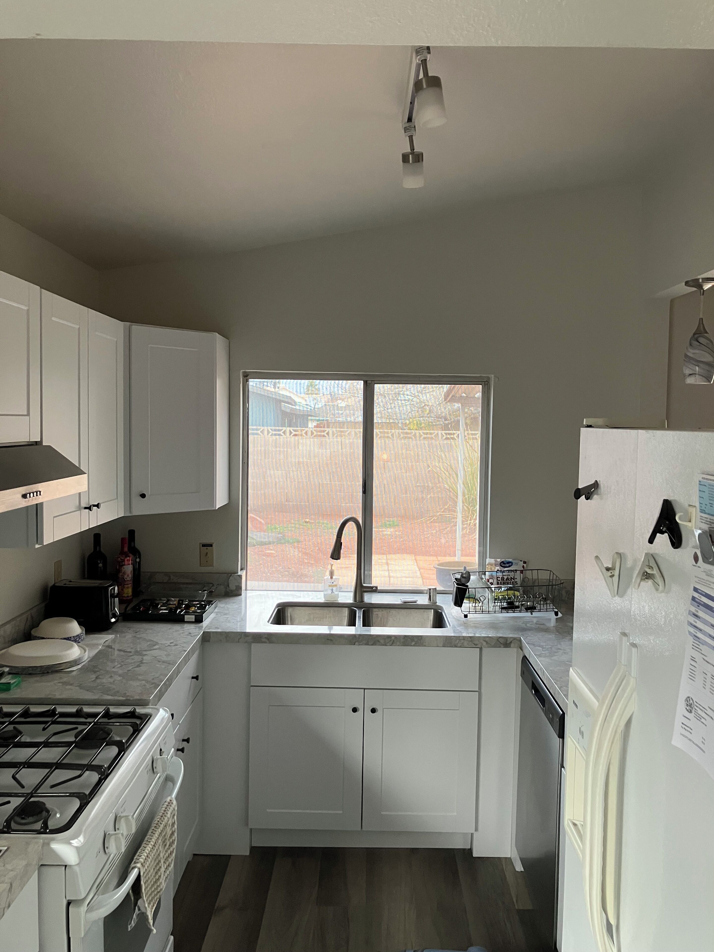 微波炉、烤箱、炉灶、洗碗机