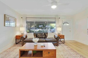 TV - Cottage on California (Stuart)