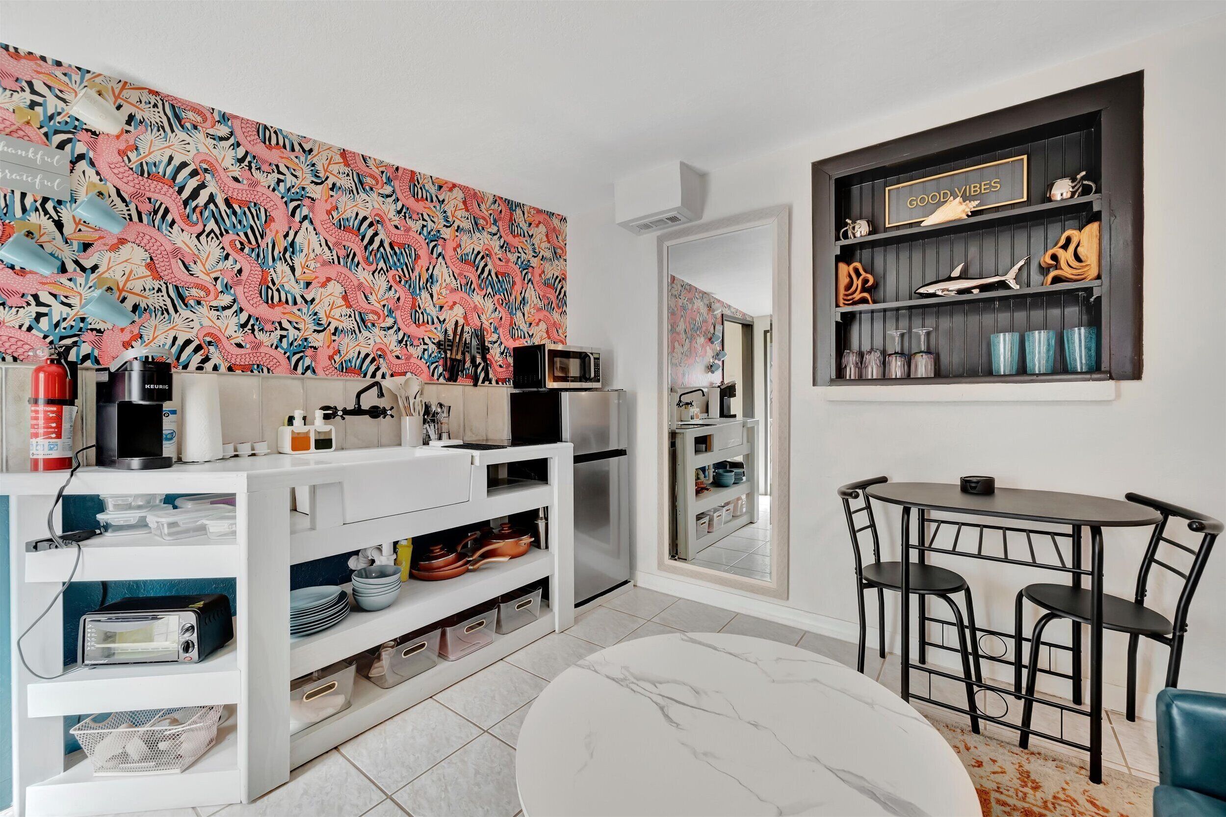 Studio Confort, 1 très grand lit | Cuisine privée