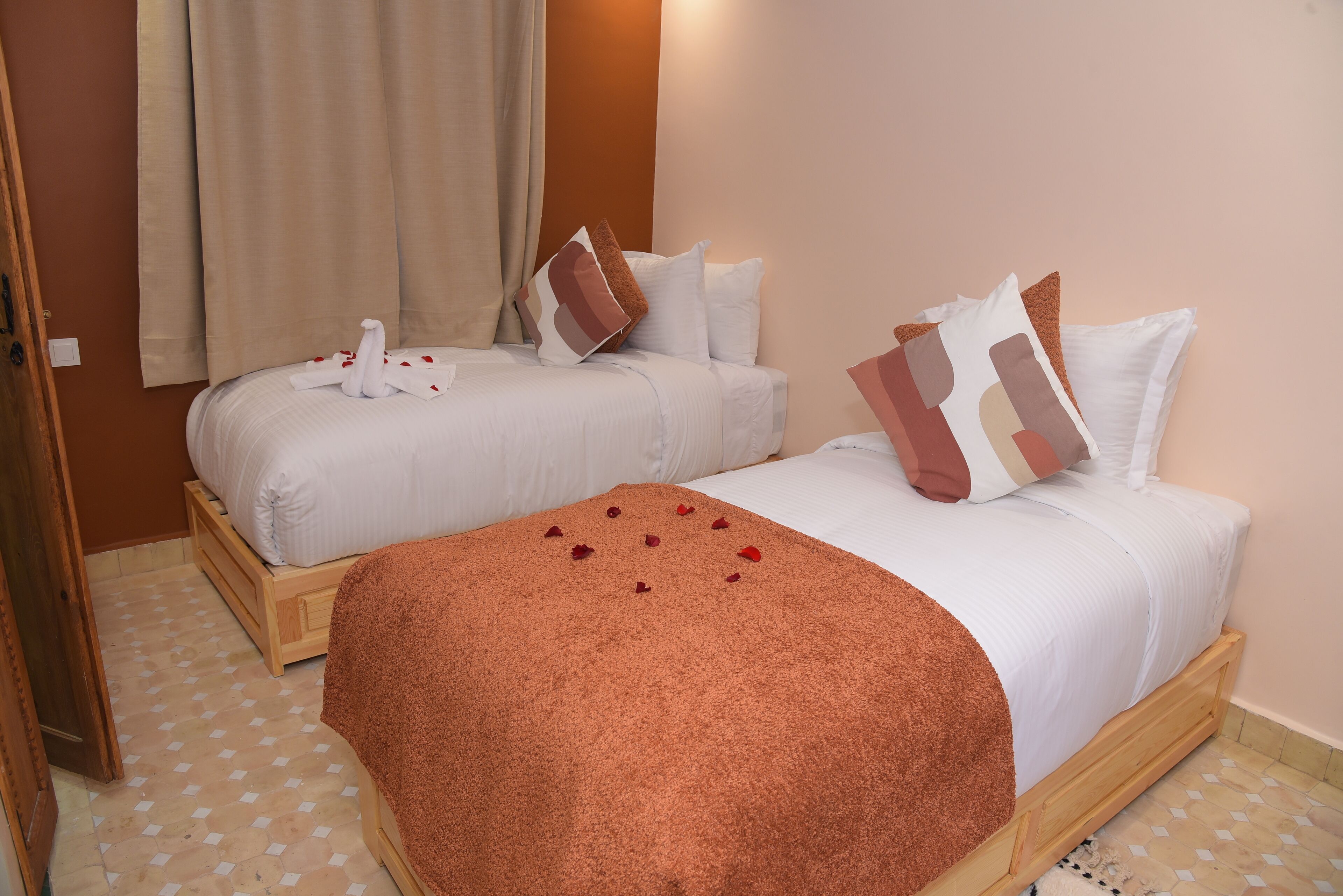 Double or Twin Room | Free WiFi