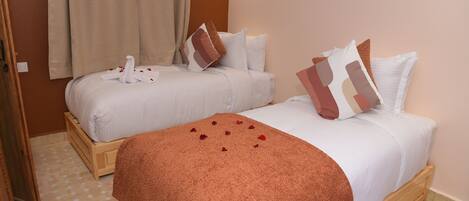 Double or Twin Room | Free WiFi