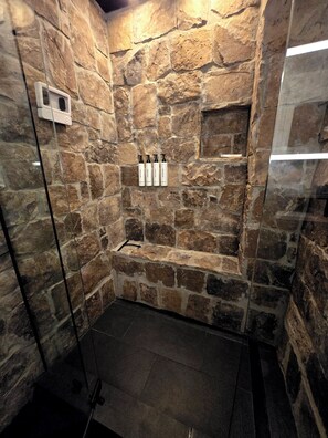 Shower, hair dryer, towels, soap - Modern Luxury Cabin on the Toccoa- Pool and Jacuzzi (Blue Ridge)