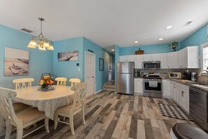 Fridge, oven, dishwasher, coffee/tea maker