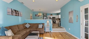 Spacious 3 Bedroom Condo with Beach Storage Unit