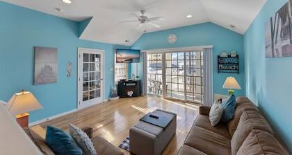 Spacious 3 Bedroom Condo with Beach Storage Unit