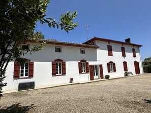 Esterni