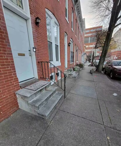 Townhouse next-door to Johns Hopkins Hospital