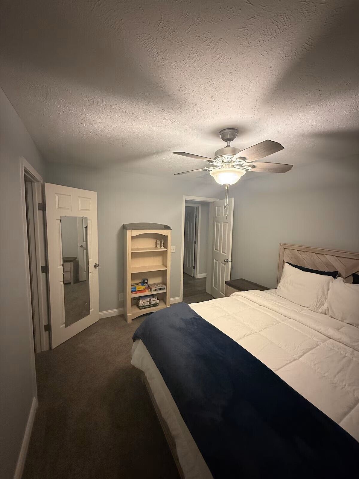 Bügeleisen/Bügelbrett, WLAN, Bettwäsche