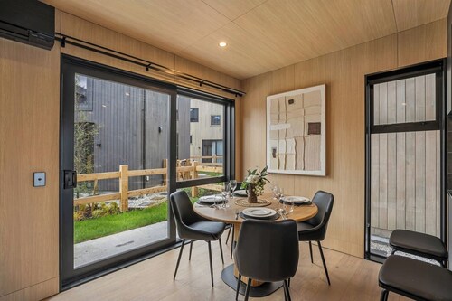 Remarkable Escape, two-bedrooms, central location!