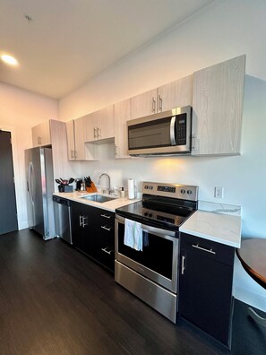 Private kitchen - 550 W Juneau (Milwaukee)