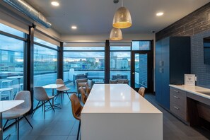 Huoneisto | Ruokailu