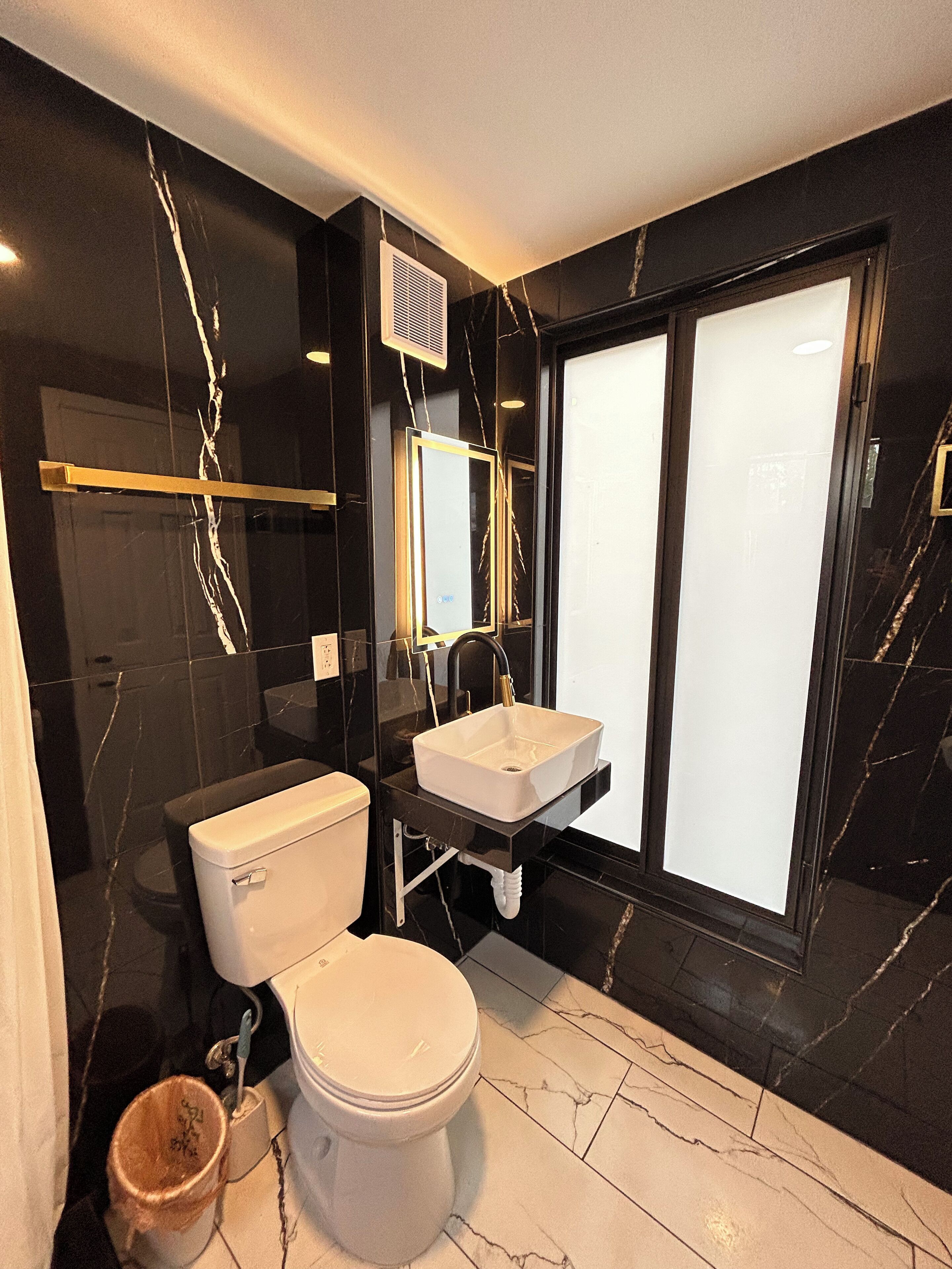 淋浴設備、風筒、提供毛巾、番梘