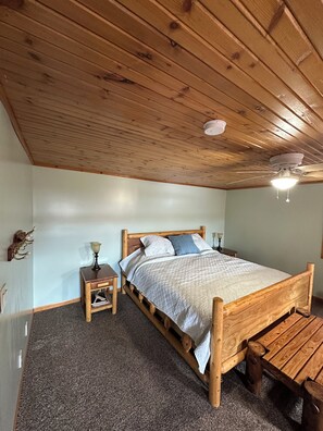 4 bedrooms, free WiFi, bed sheets