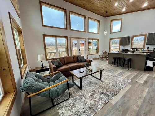 Mountain Modern | Hot Tub, Near Natural Bridge