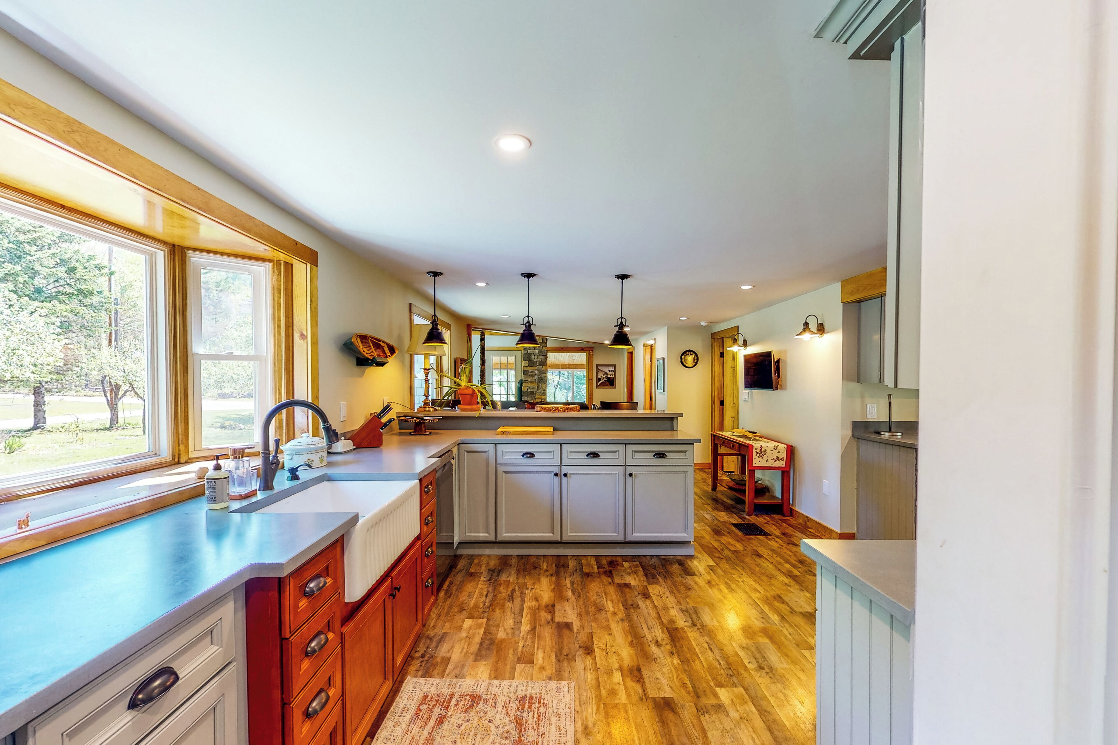 Refrigerador, microondas, parrilla de estufa y lavavajillas 