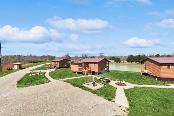 Exterior - Pet Friendly! Couples Retreat in Southern Illinois (Murphysboro)