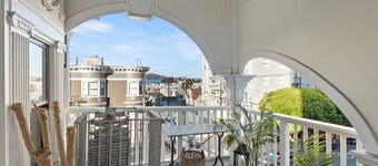 Contemporary Victorian Charm in Pacific Heights