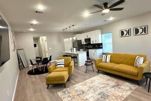 TV - Quiet 3BR Stay | King Bed | Near Downtown (Houston)