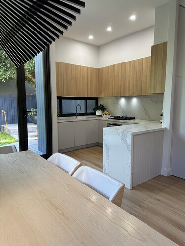 Newly renovated modern 4 bdr house in Leichhardt, 7 guests, best Italian 5 min!