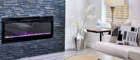 TV, peis og kontorer